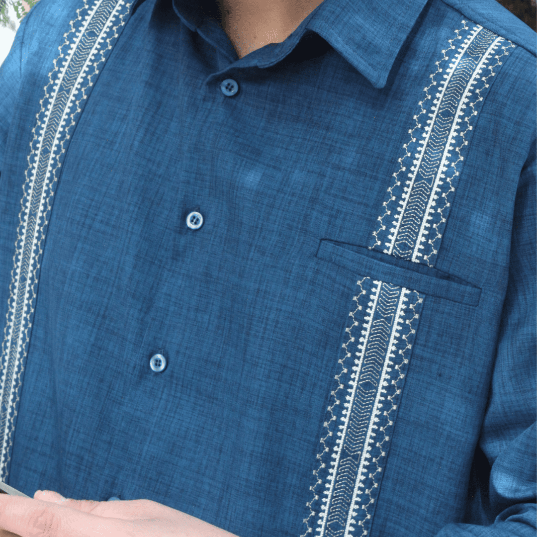 Camisa Guayabera Bordada Azul Petroleo Manga/Larga
