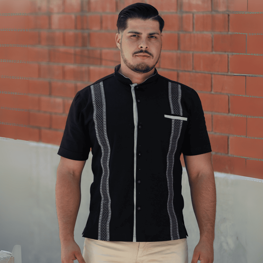 Camisa Guayabera Negra Panal Gris